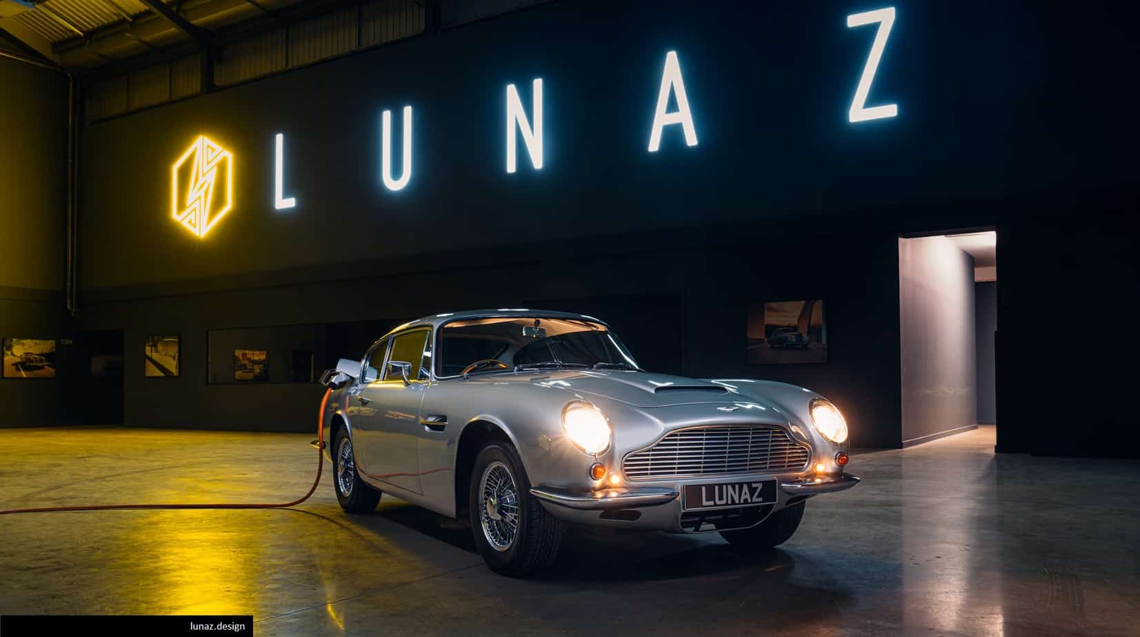 Aston-Martin-DB6-Lunaz