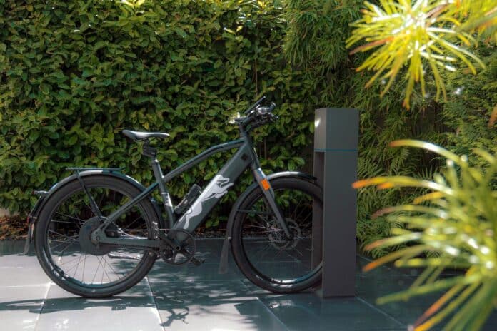 Loyoubi e-bike charging station