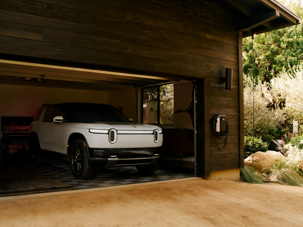 RIVIAN R2